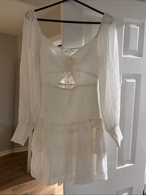 ASTR the label, White Long-Sleeve Ruffled Mini Dress
